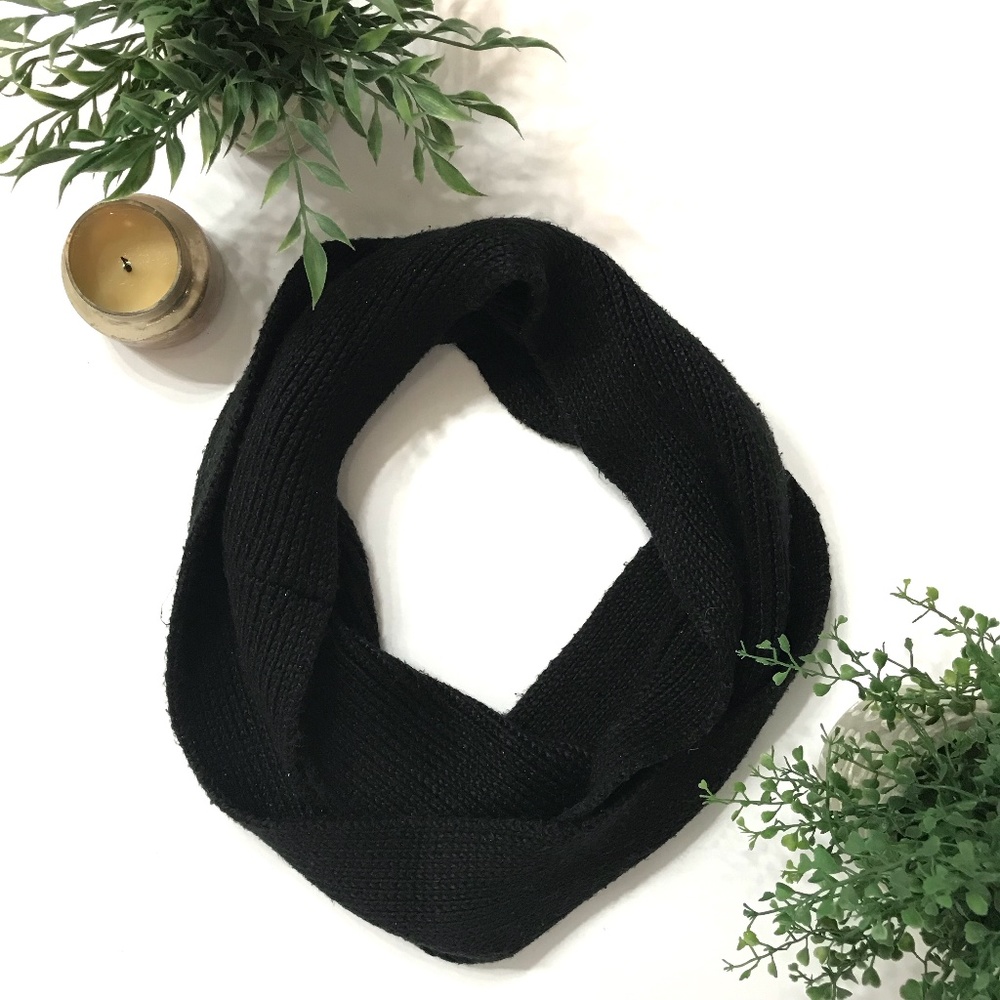 Mossimo Target Infinity Knit Scarf Black